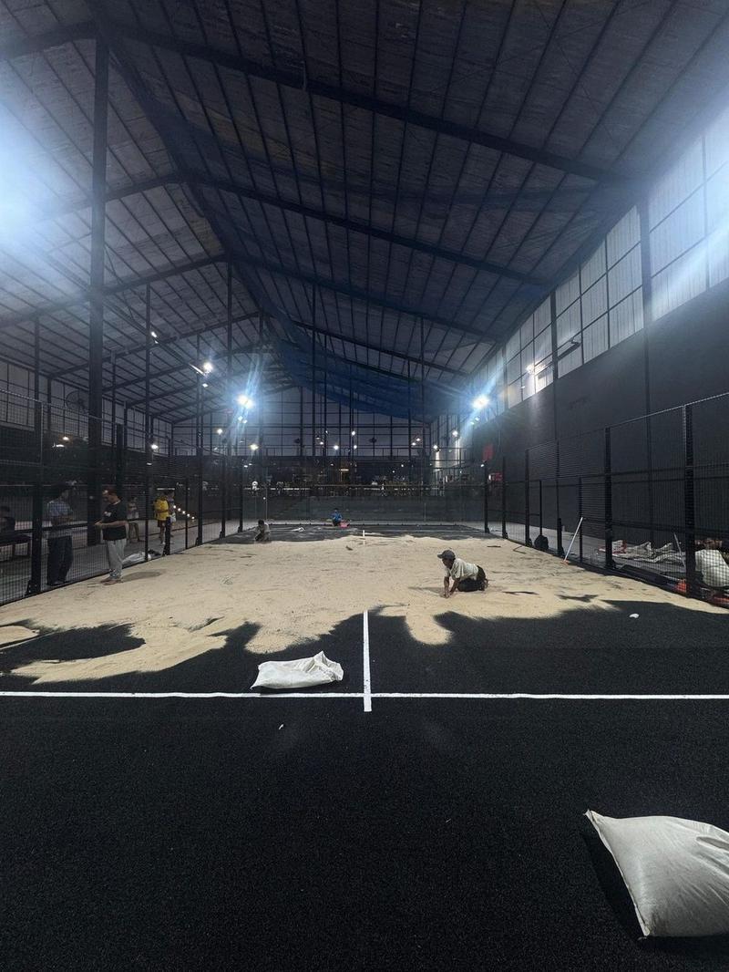 Instalasi malam hari dengan stadium lighting